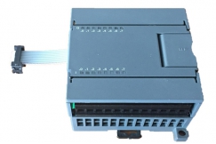 ZZ - 200 series programmable controller  EM223 - IO
